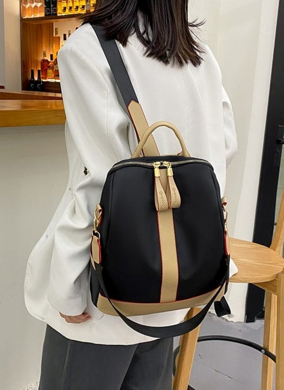 Mochila linea en el medio dos colores