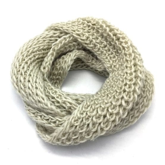 Bufanda cerrada tejida