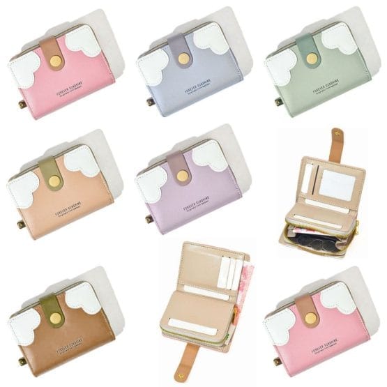 Billetera con corazones blancos