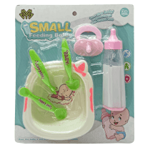 Mamadera magica con plato cubiertos y chupete