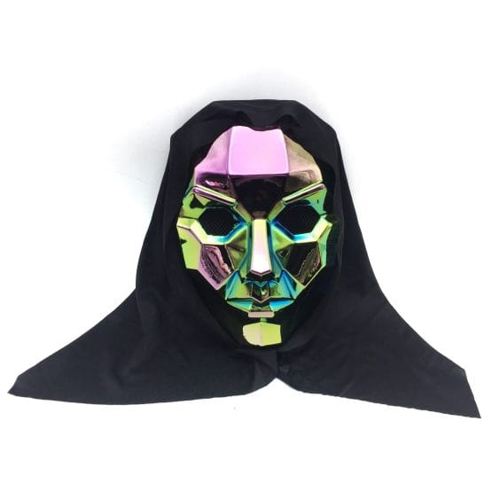 Mascara plastico facetada con tela