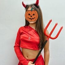 Disfraz de diabla con accesorios