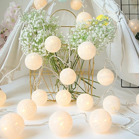 Guia de luces esferas de hilo blanco x20 3 metros a pila