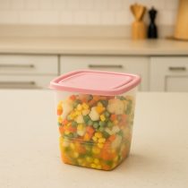 Tupper de plastico cuadrado con tapa 1.95 litros