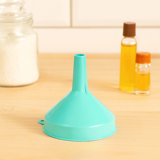 Embudo plastico 9.5cm 9.5×10 cm