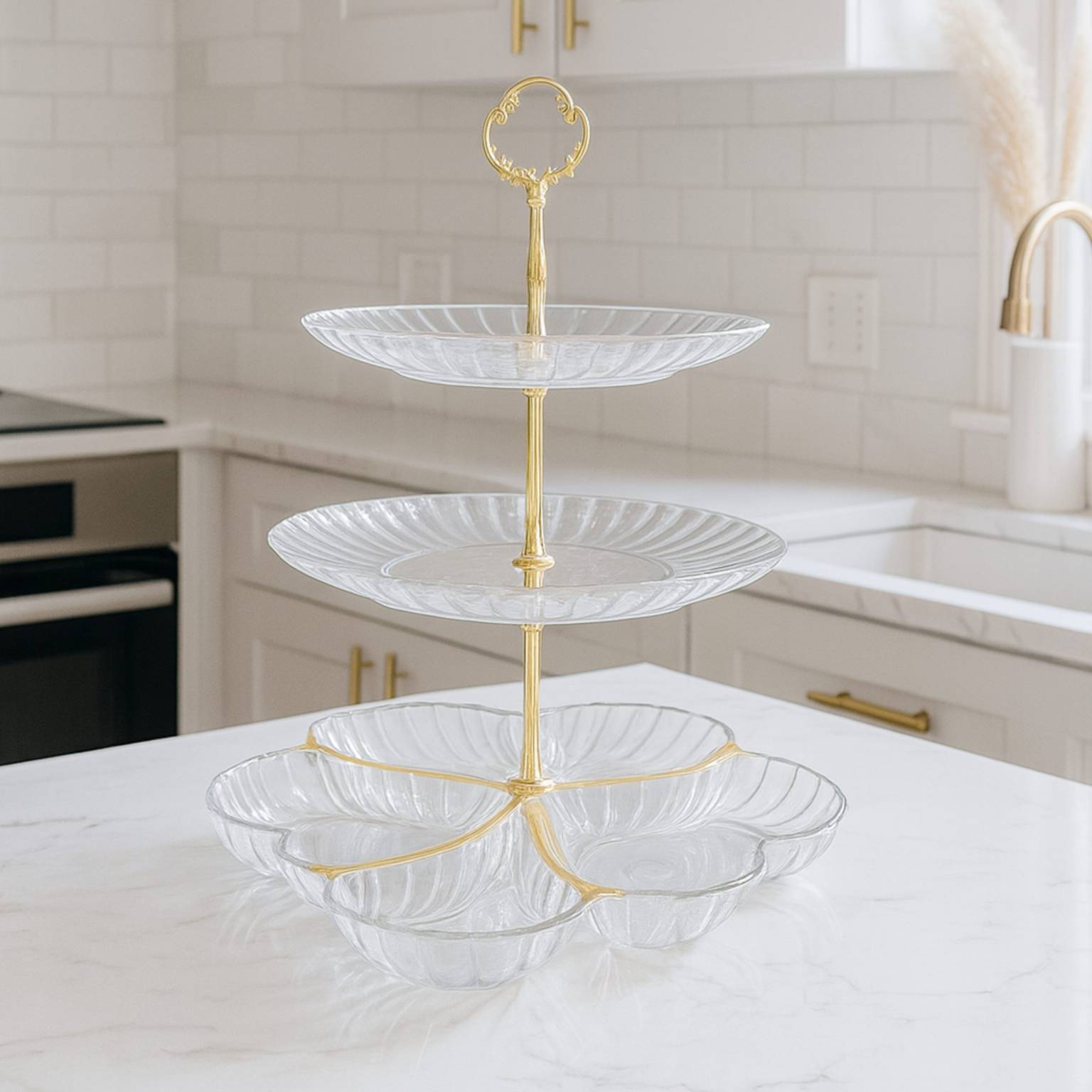 Exhibidor acrilico 3 niveles con division detalle dorado