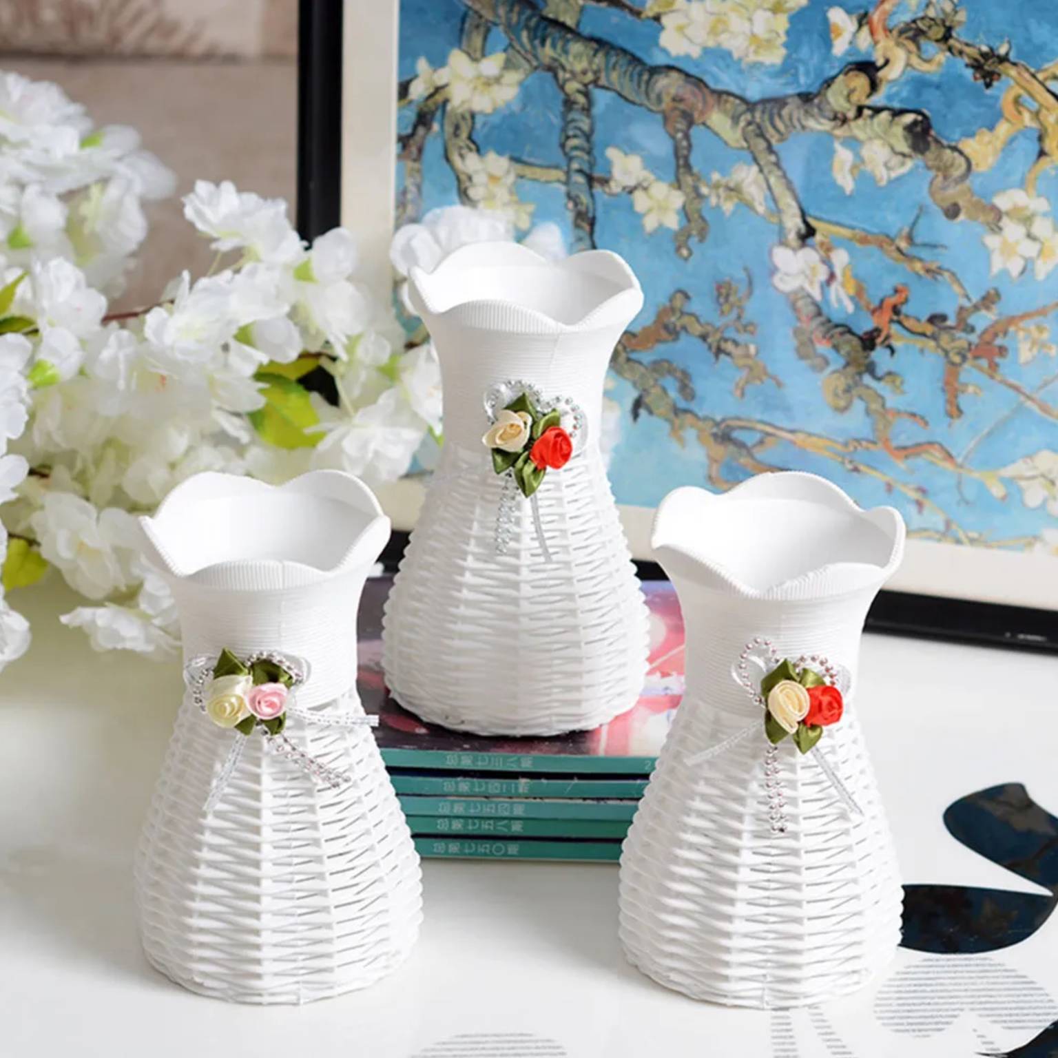 Florero plastico con aplique 16.5×10 cm