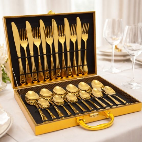 Cubiertos de acero dorado x24 valija