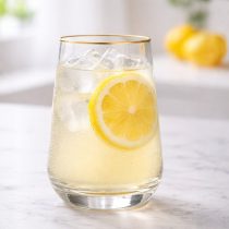 Vaso de vidrio base cuadrada 390ml dorado