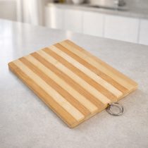 Tabla bambú c/ asa chica 24x34x1.8cm