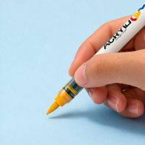 Marcadores acrílicos x36 en estuche