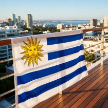 Bandera de Uruguay 60x90cm