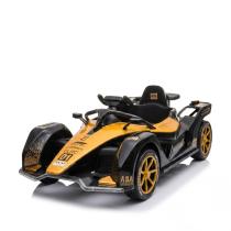 Auto a batería de carreras con luz y sonido U$S 339