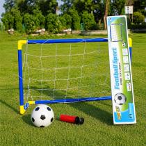 Arco de fútbol con pelota e inflador